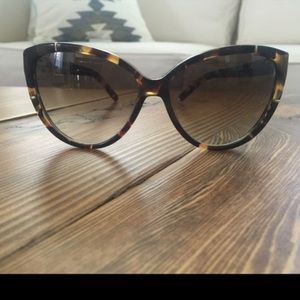 Chloe Vintage Tortoise Sunglasses CE620S New